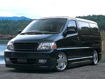 GRAND HIACE_FRONT